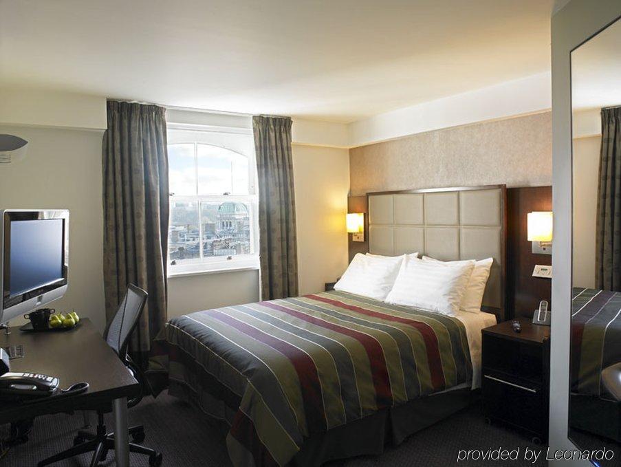 The Grand At Trafalgar Square Hotel Londen Kamer foto