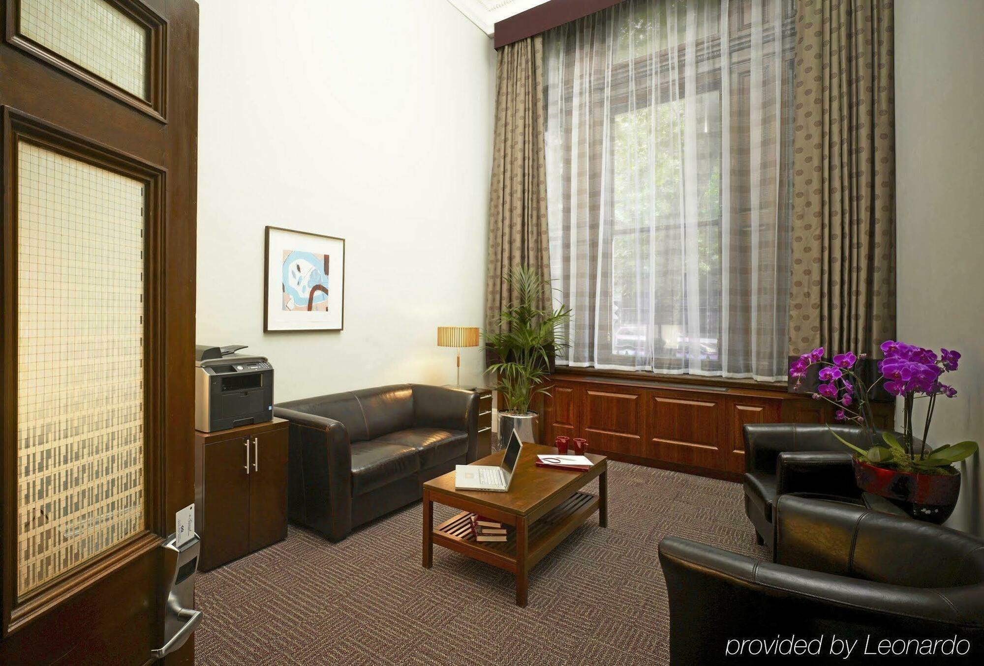 The Grand At Trafalgar Square Hotel Londen Kamer foto